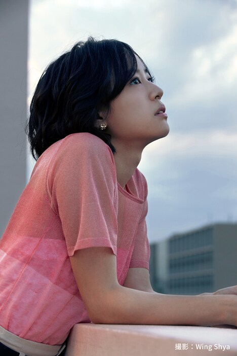 石橋静河演じる赤名リカ。