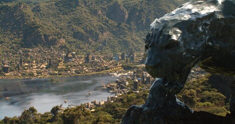 「アベンジャーズ」公式Twitterが配布した「ブラックパンサー」の背景素材。