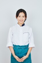 本仮屋ユイカ演じる小岩美々子。
