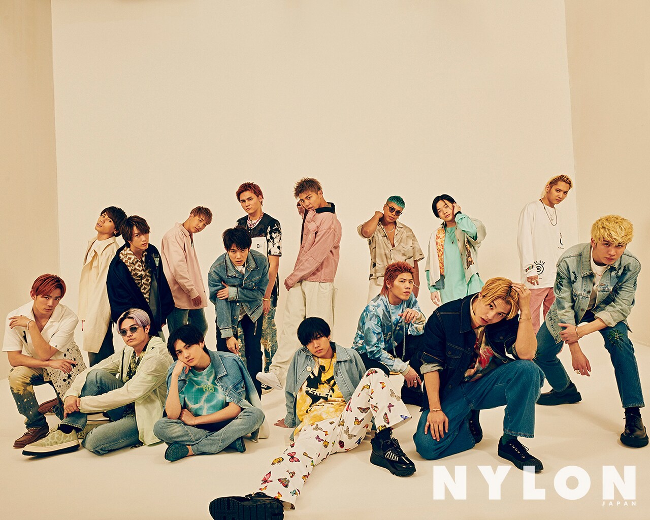 北村匠海と浜辺美波がNYLONの表紙飾る、テーマは“ポジティヴ