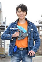 濱田龍臣演じる朝倉リク。