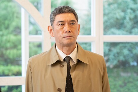 杉本哲太演じる河上堅吾。