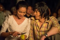 「アジア三面鏡2016：リフレクションズ」より、「Beyond The Bridge」。