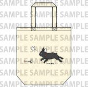 片渕須直と浦谷千恵の共作イラスト入りトートバッグ。