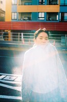 「ooze Issue1」より、福地桃子。