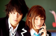 「高校デビュー」 (c)2011『高校デビュー』製作委員会 (C)河原和音/集英社