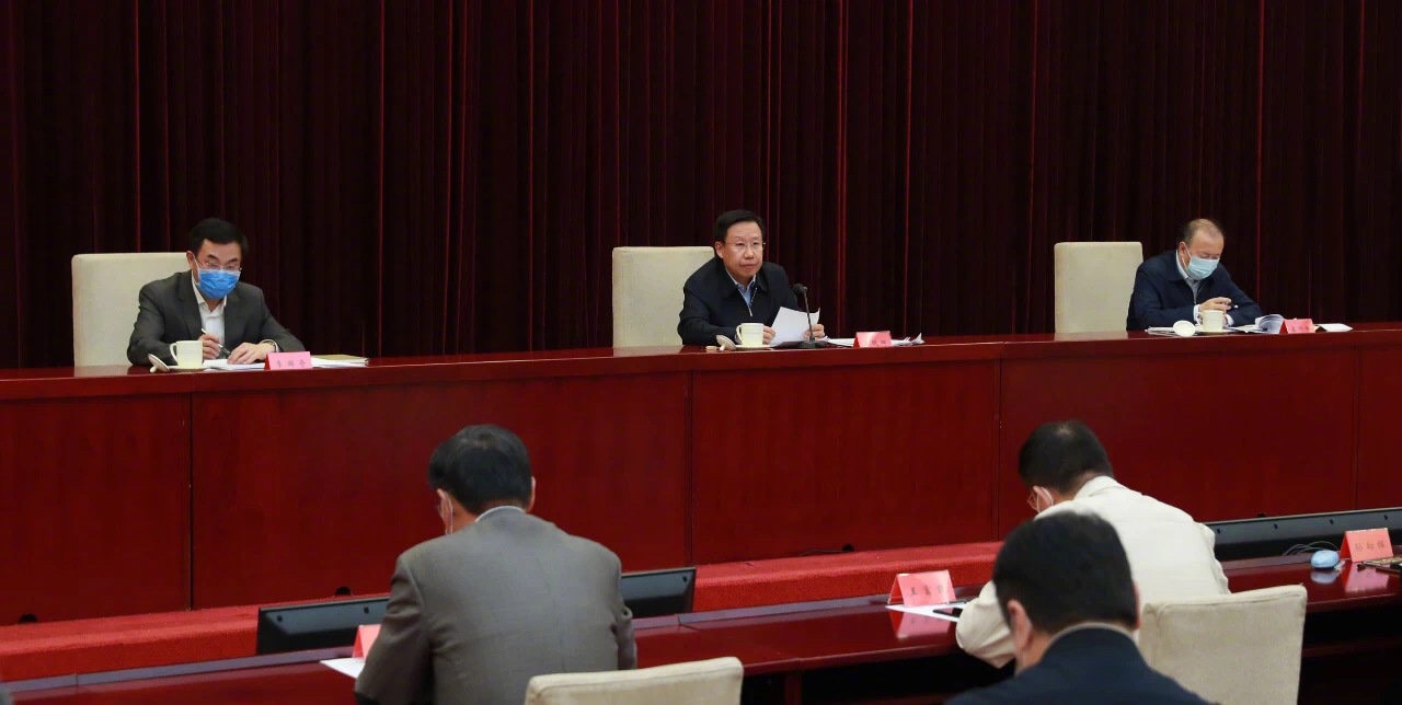 国家電影局ビデオ会議にて、ワン・シャオフイ（中央）。