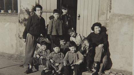 「教室の子供たち」撮影現場より。