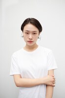 アキ役の松浦りょう。