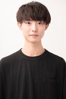 ユウシ役の竹中健。