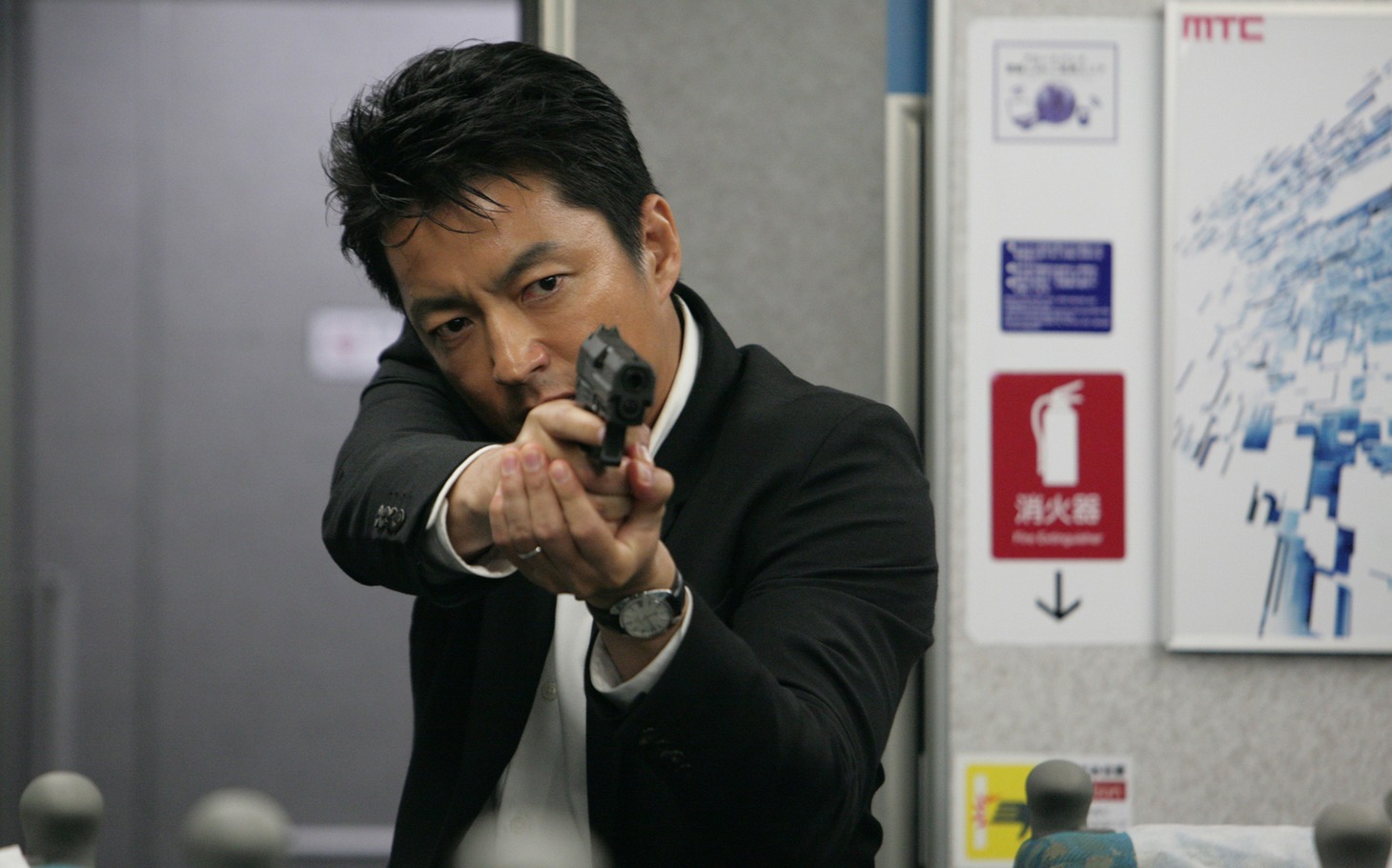 「藁の楯 わらのたて」 (c)木内一裕/講談社 (c)2013映画「藁の楯」製作委員会