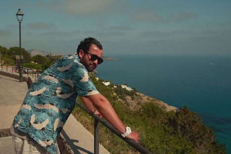 「ホワイトライン」（写真提供：Des Willie）