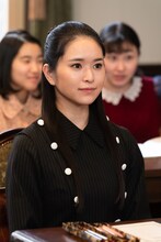 「エール」より、小南満佑子演じる夏目千鶴子。
