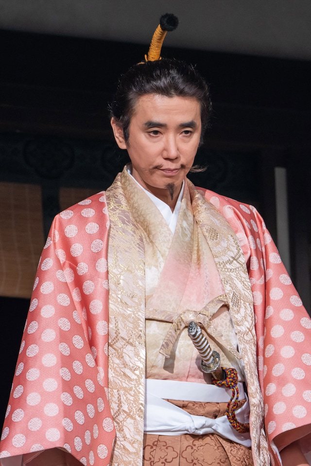 「麒麟がくる」より、ユースケ・サンタマリア演じる朝倉義景。