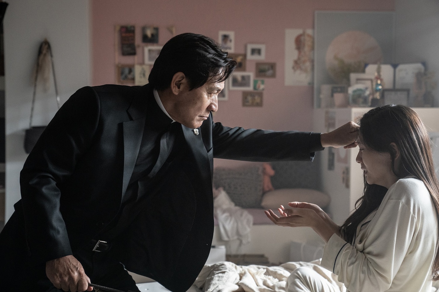 「ディヴァイン・フューリー／使者」新場面写真