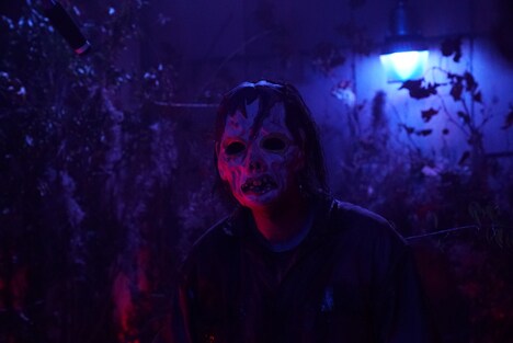 「ホーンテッド 世界一怖いお化け屋敷」新場面写真