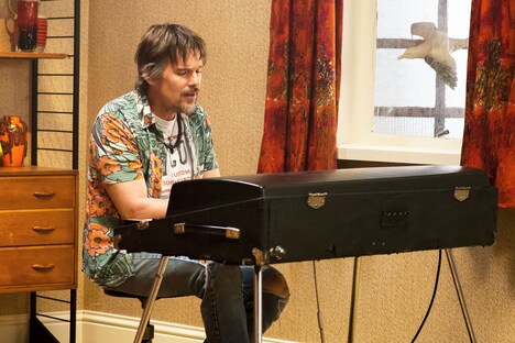 「15年後のラブソング」より、イーサン・ホーク演じるタッカー・クロウ。