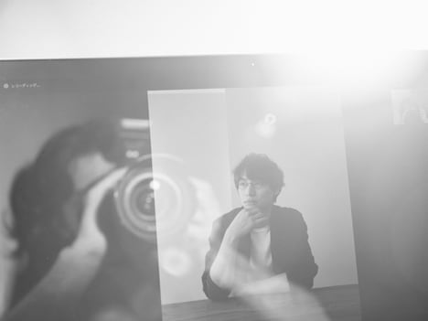 荒木勇人と福士蒼汰による撮影の様子。