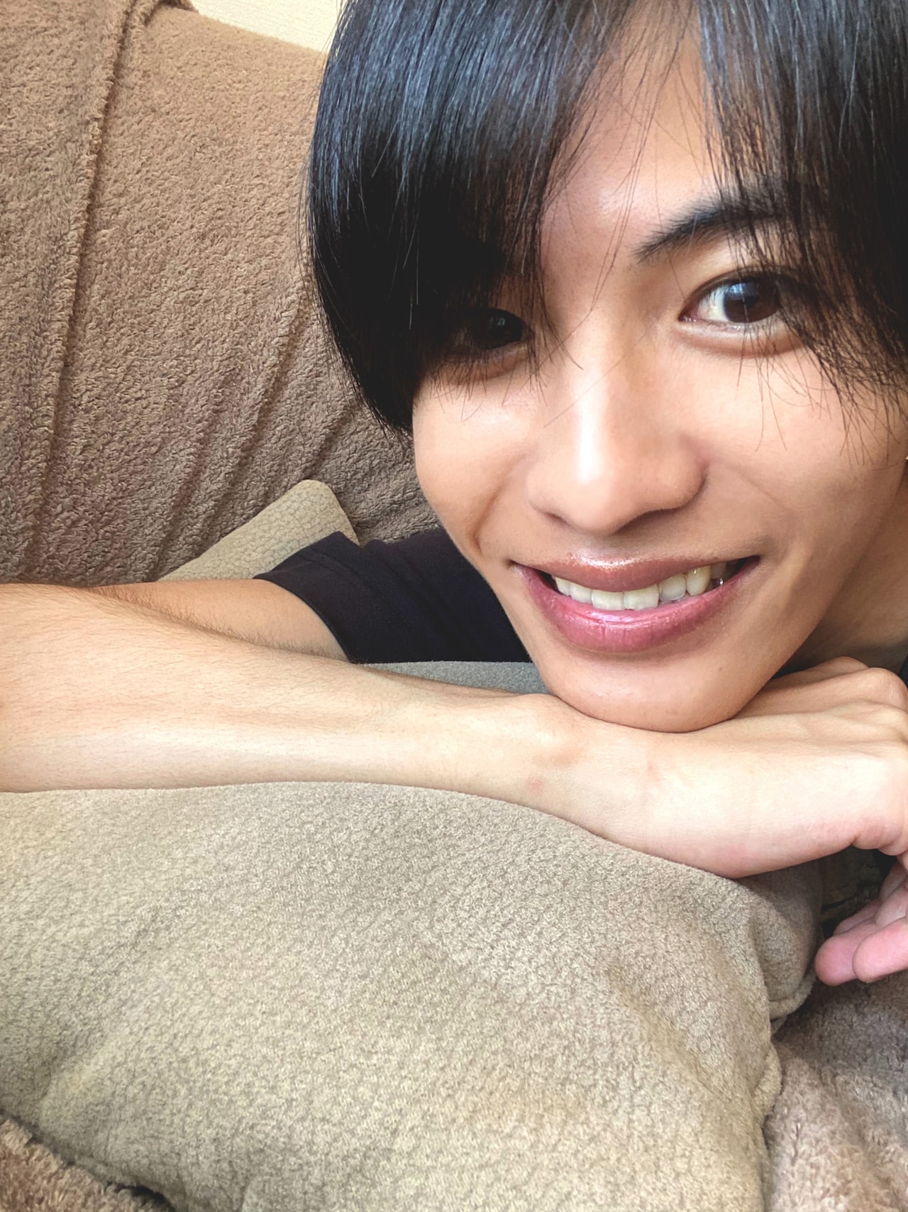 志尊淳と水原希子がオール自宅・私服で撮影、TikTokドラマ「リモートな恋」配信