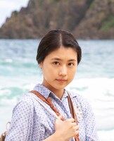 有村架純扮する朝倉世津。