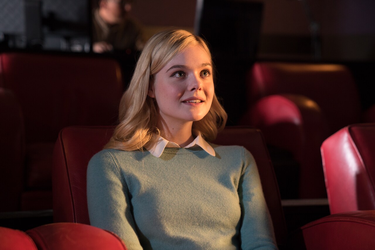 エル・ファニング＆セレーナ・ゴメス、T・シャラメを取り巻く美女2人の新写真10枚