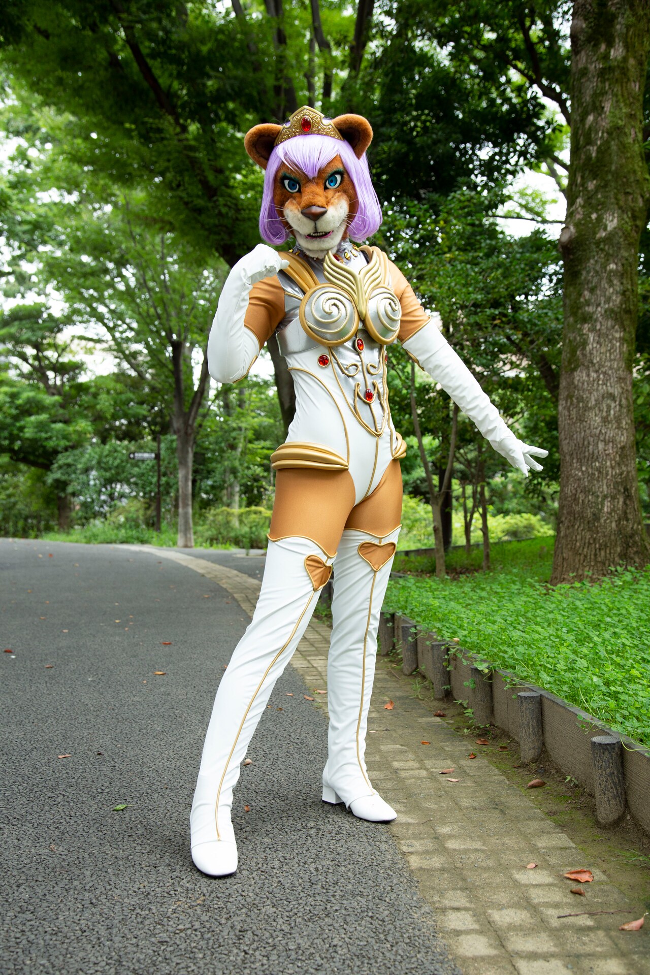 三越の新春福袋を購入して一般女性が主役に、河崎実監督作「メグ・ライオン」公開