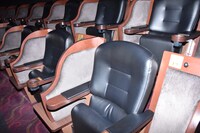 スクリーン1のプレミア ボックスシート。