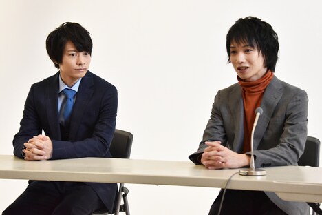 左から小澤廉、植田圭輔。