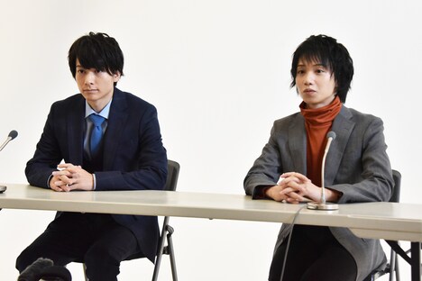 左から小澤廉、植田圭輔。