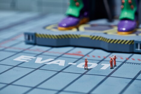 エヴァンゲリオン格納庫エリア (c)khara