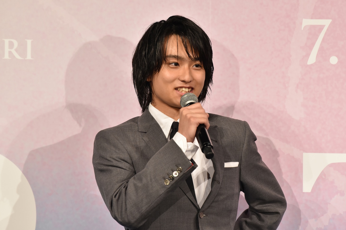 奥平大兼