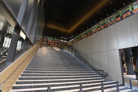 TOHOシネマズ 池袋の大階段。