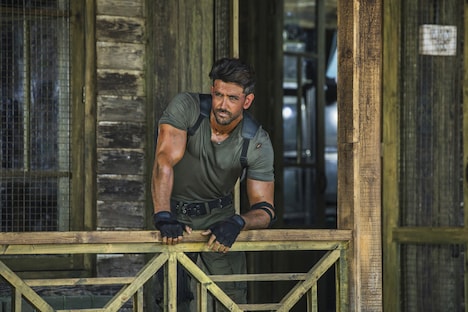 「WAR ウォー!!」新場面写真