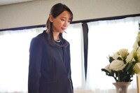 「世にも奇妙な物語 ’20夏の特別編」より「燃えない親父」。