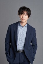 大東駿介演じる原島響人。