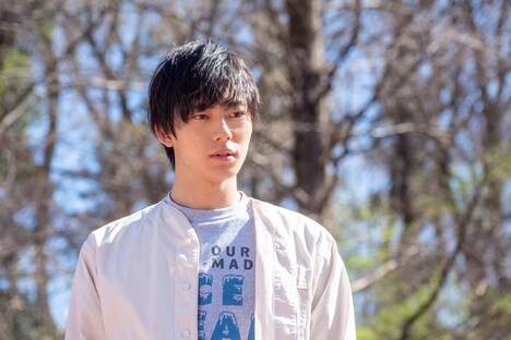 「13(サーティーン)」より、井上祐貴演じる日置渉。