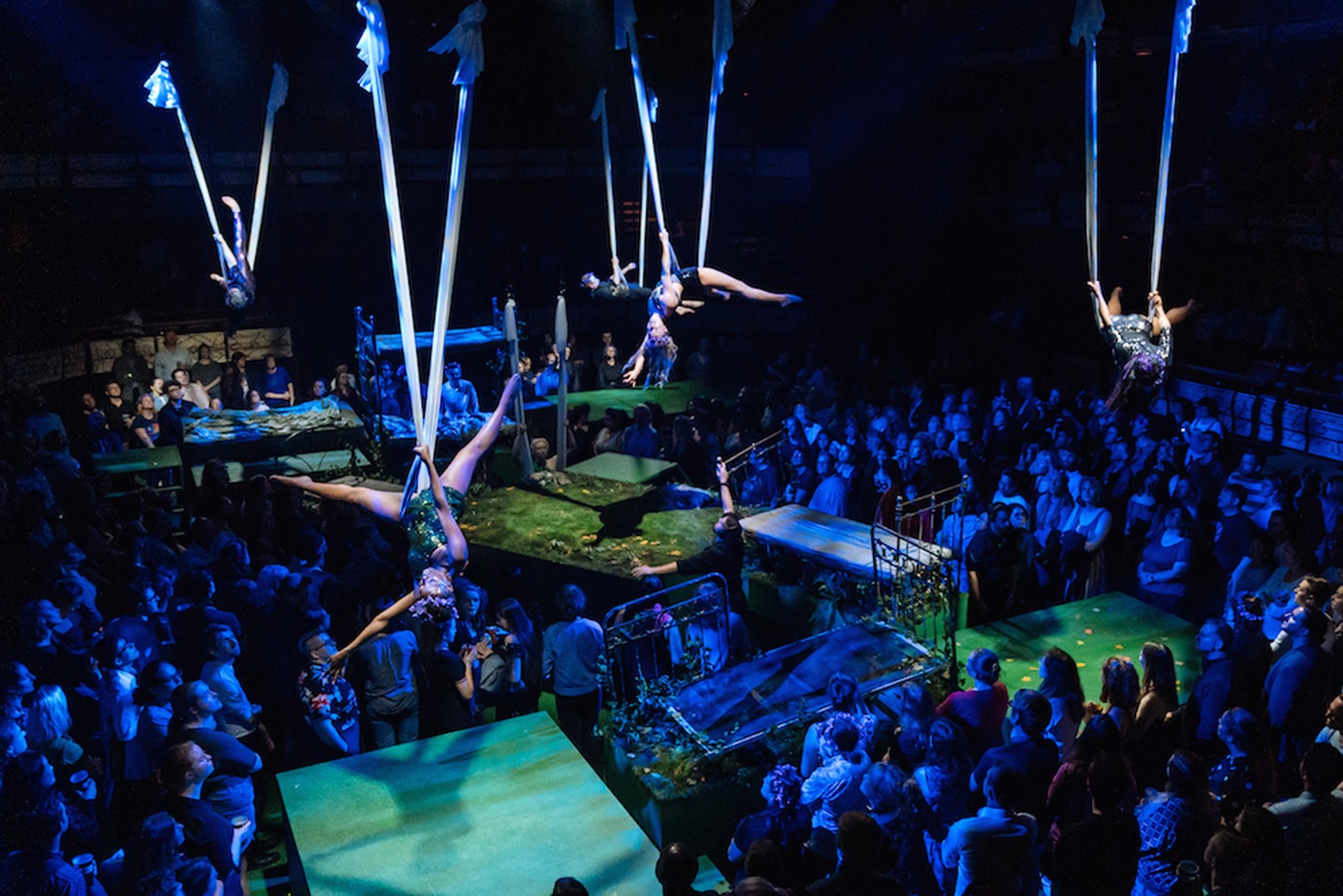 NTLive「夏の夜の夢」 (c)Manuel Harlan