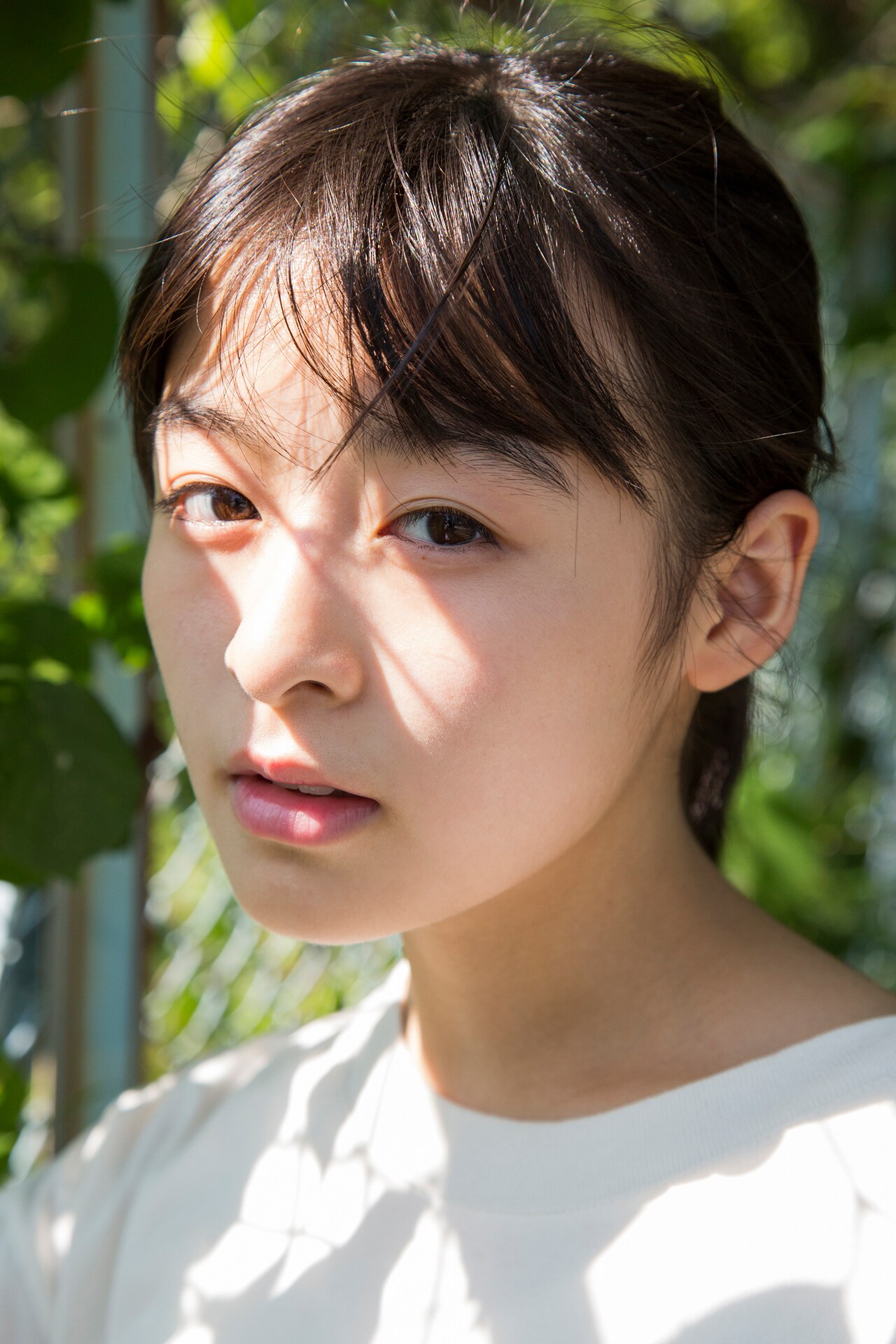 森七菜ファースト写真集「Peace」より。 - 森七菜の高校時代を切り取っ