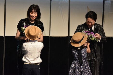 「MOTHER マザー」公開記念リモート舞台挨拶の様子。