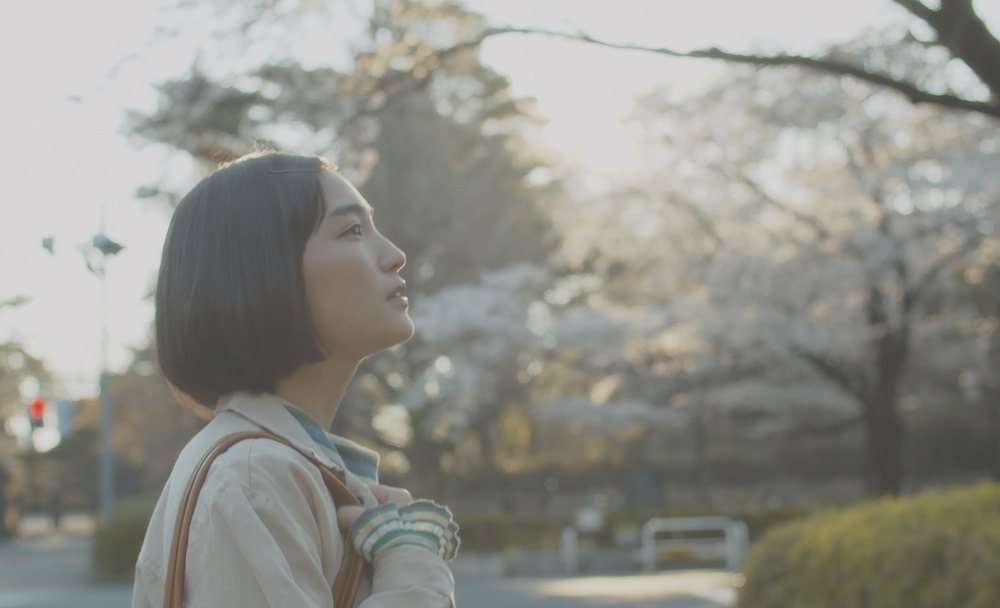 松本妃代が主演を務める「春が終わる」より。