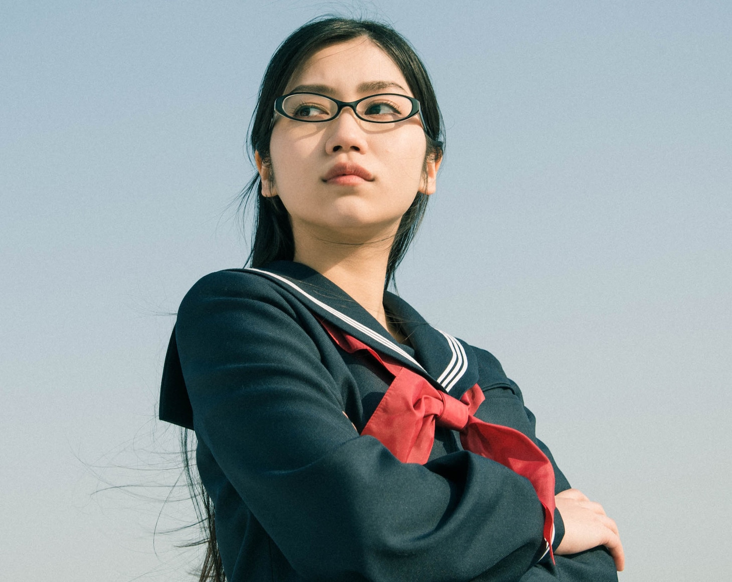 田野優花演じる青砥景。