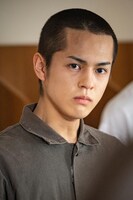 奥野壮演じる吉田正樹。