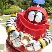 「がんばれいわ!!ロボコン」新場面写真が到着、“汁なしタンタンメン”持ちニッコリ