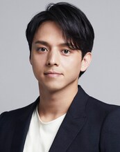 満島真之介