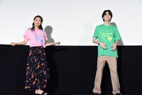 左から山口乃々華、吉野北人。