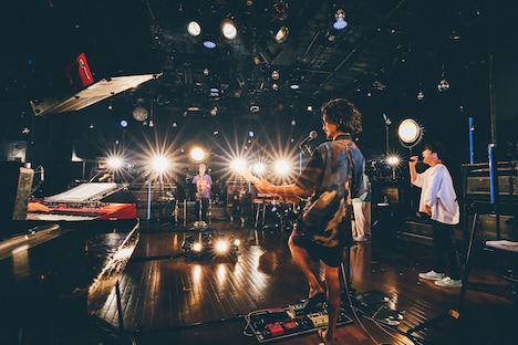 星野源「Gen Hoshino's 10th Anniversary Concert "Gratitude"」の様子。(撮影:西槇太一)