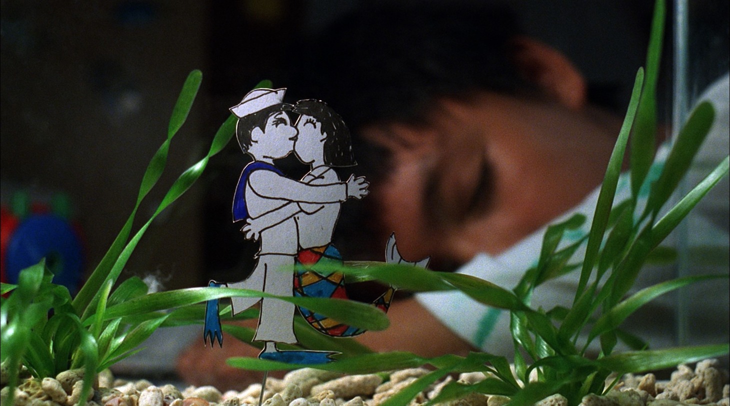 「熱帯魚」 (c)Central Motion Picture Corp. All rights reserved．