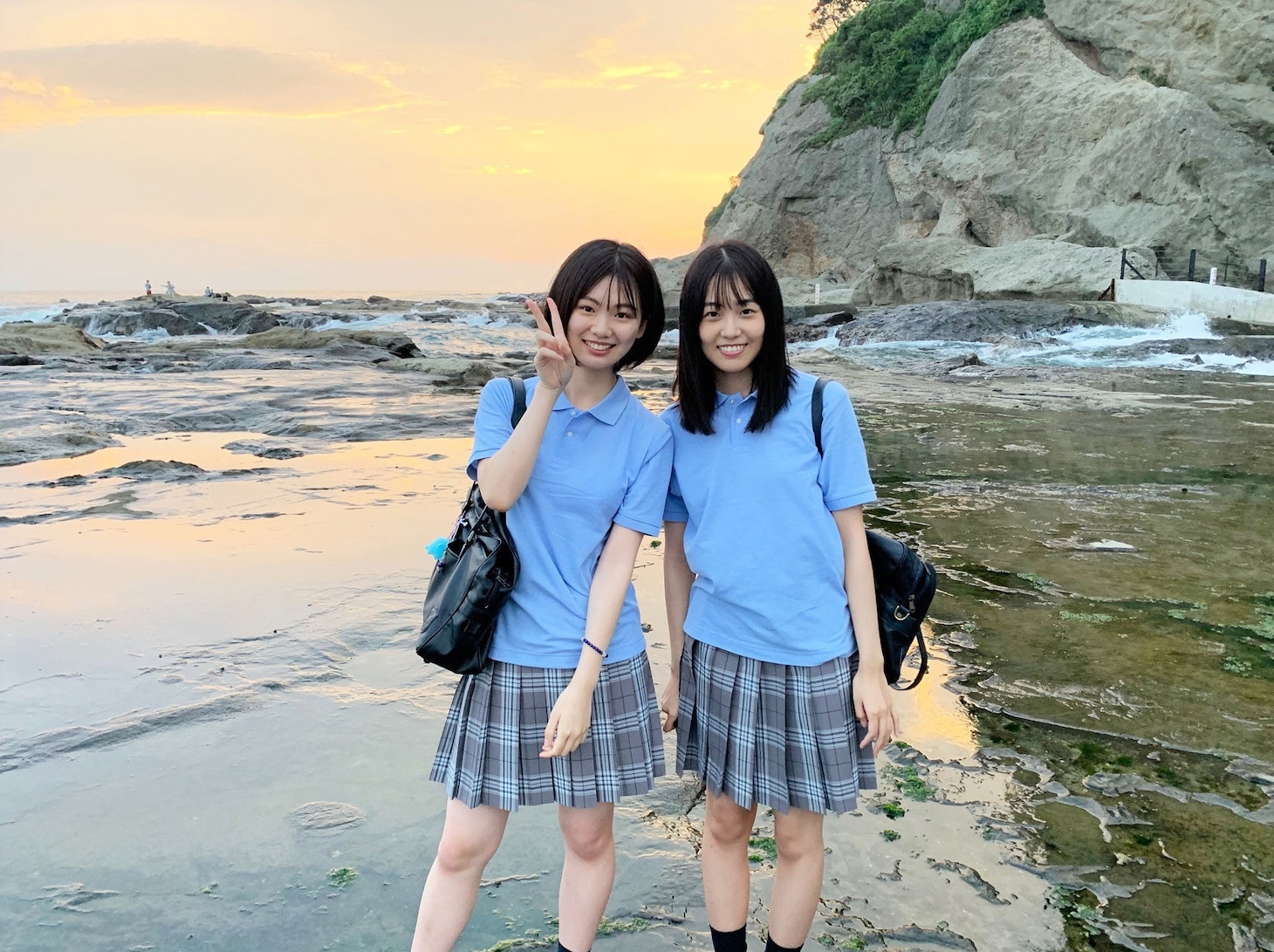 左から竹内詩乃、藍川きあら。