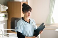 石原さとみ演じる葵みどり。