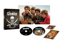 「グーニーズ」4K Ultra HD ＆ HD デジタル・リマスターBlu-rayセット初回限定版の展開図。